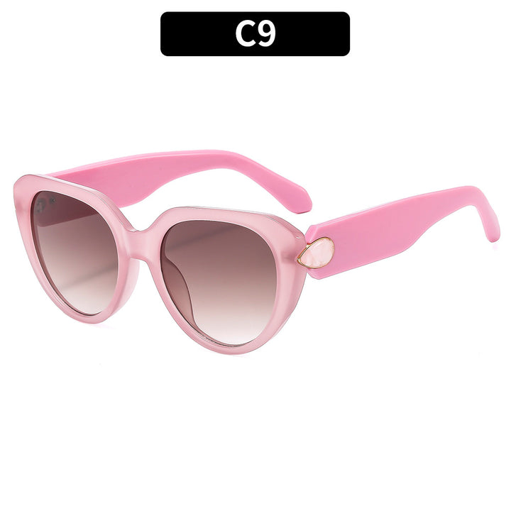 Chic Cat-Eye Sunglasses