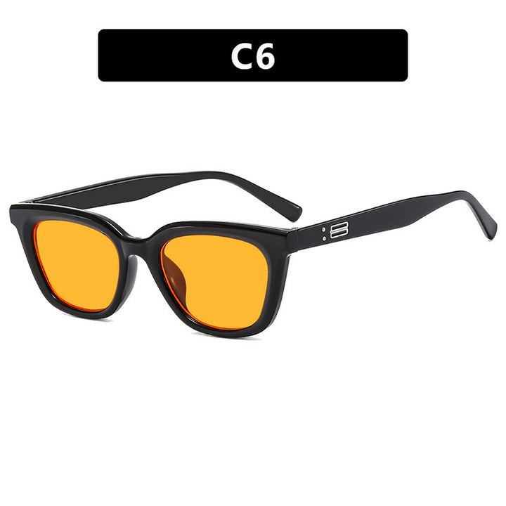 Ladies Cat-Eye Sunglasses with modern, slightly curved frame Kalsten