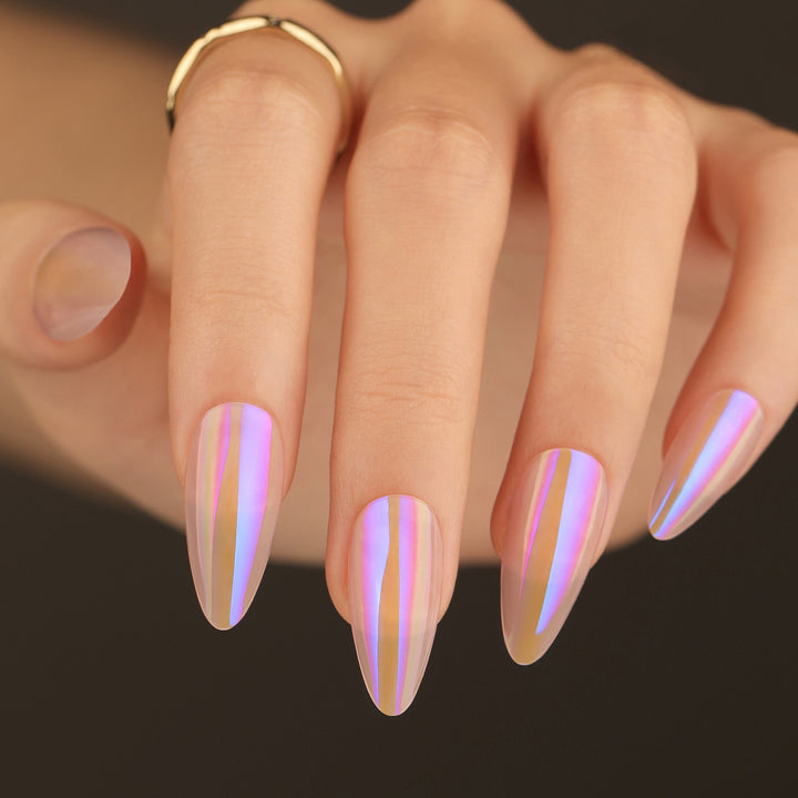 Stylish and shimmering nail extensions Kalsten