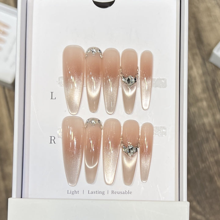 Reusable Press-On Nail Art Set Kalsten