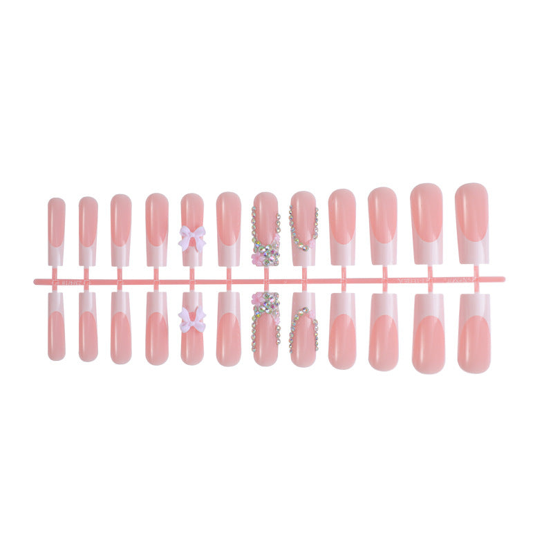 Artificial nail set with delicate details and glamorous decorations Kalsten