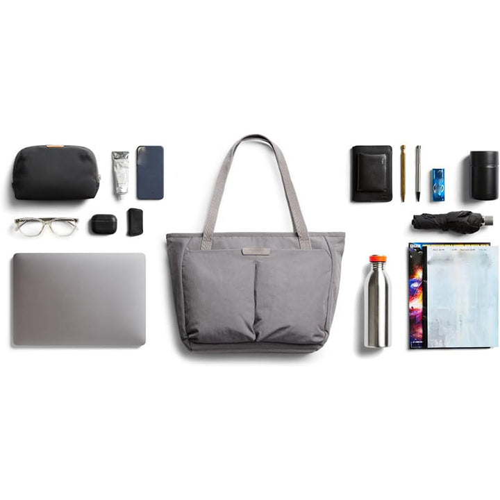 Elegant everyday handbag with practical exterior pockets Kalsten