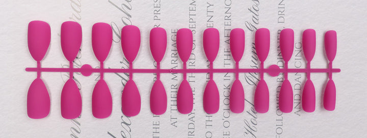 Stiletto Press-On Nail Set Kalsten
