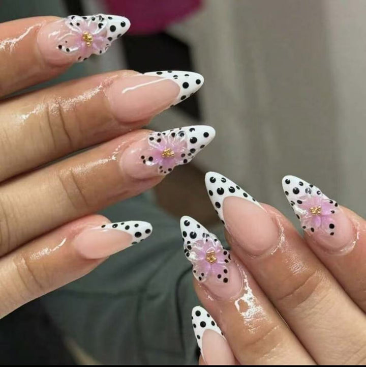 Floral Design Press-On Nail Art Set Kalsten