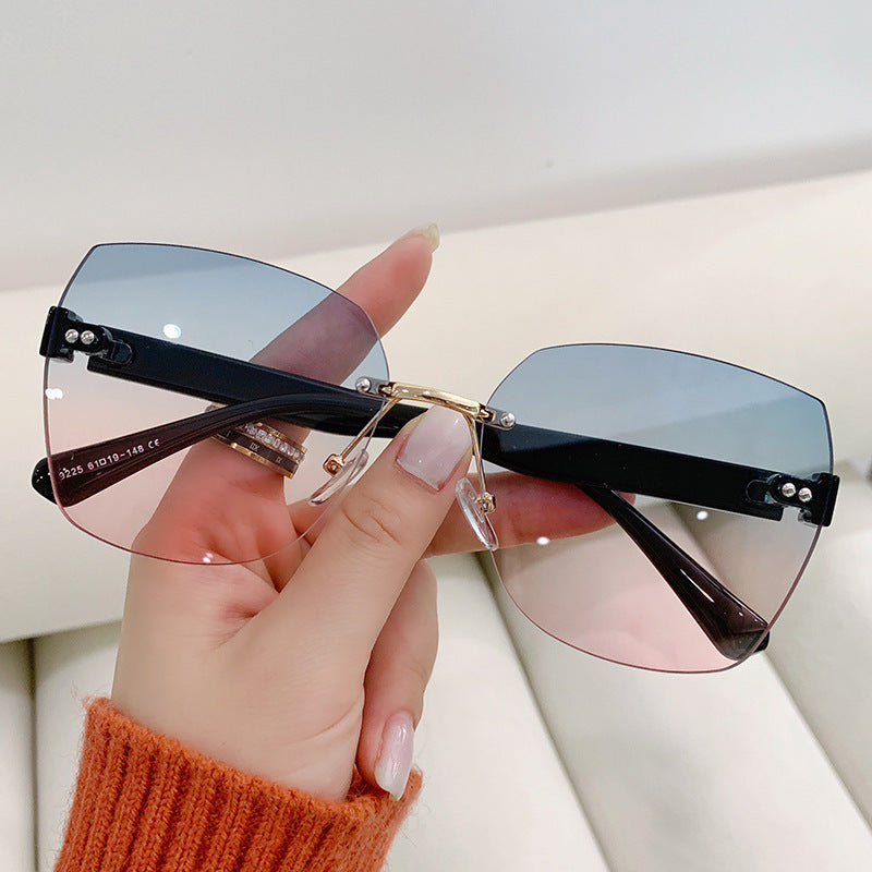 Women's Fashion Tortoiseshell Sunglasses with Golden Accents Kalsten