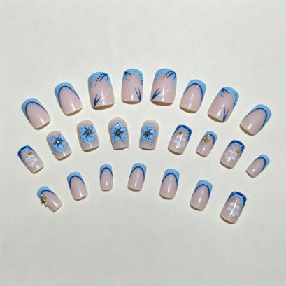 Floral-Themed Press-On Nail Art Kalsten