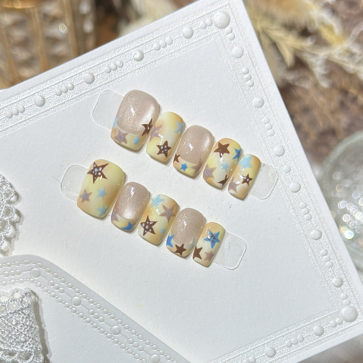 Press-On Nail Art Set with Star Accents Kalsten