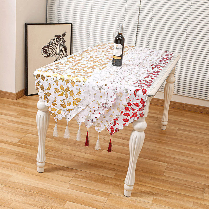 Elegant Star-Embellished Table Runner Kalsten