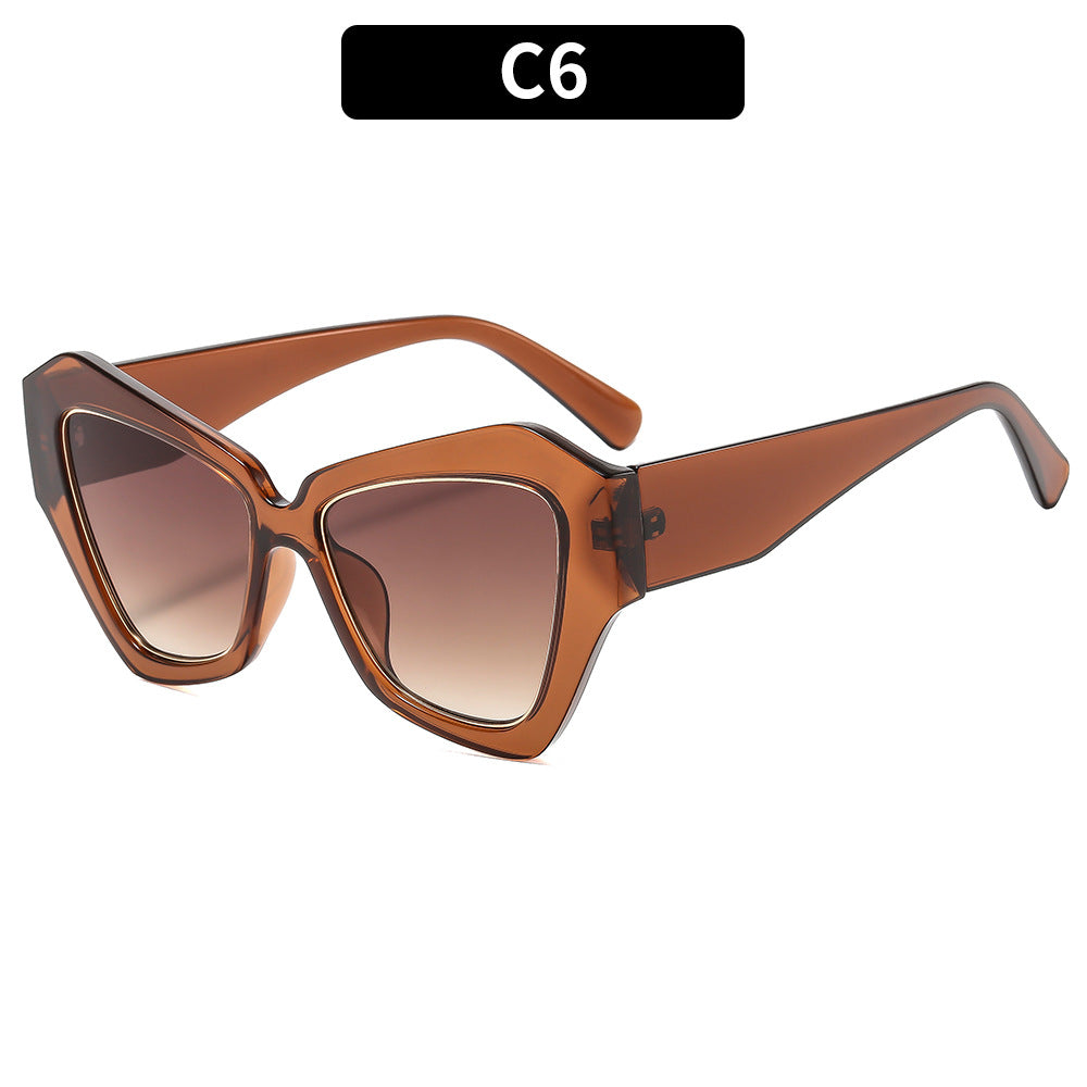 Fashionable Triangular Frame Sunglasses