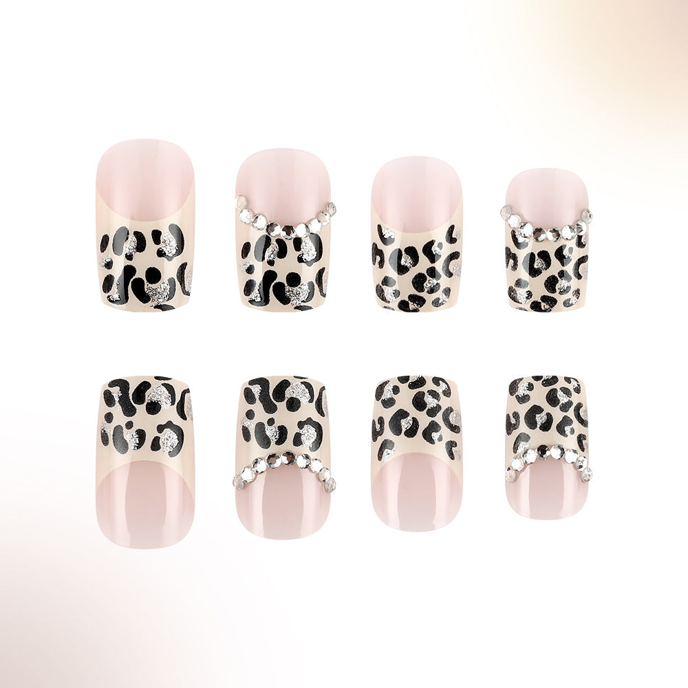 Decorative Nail Art with Rhinestones Kalsten