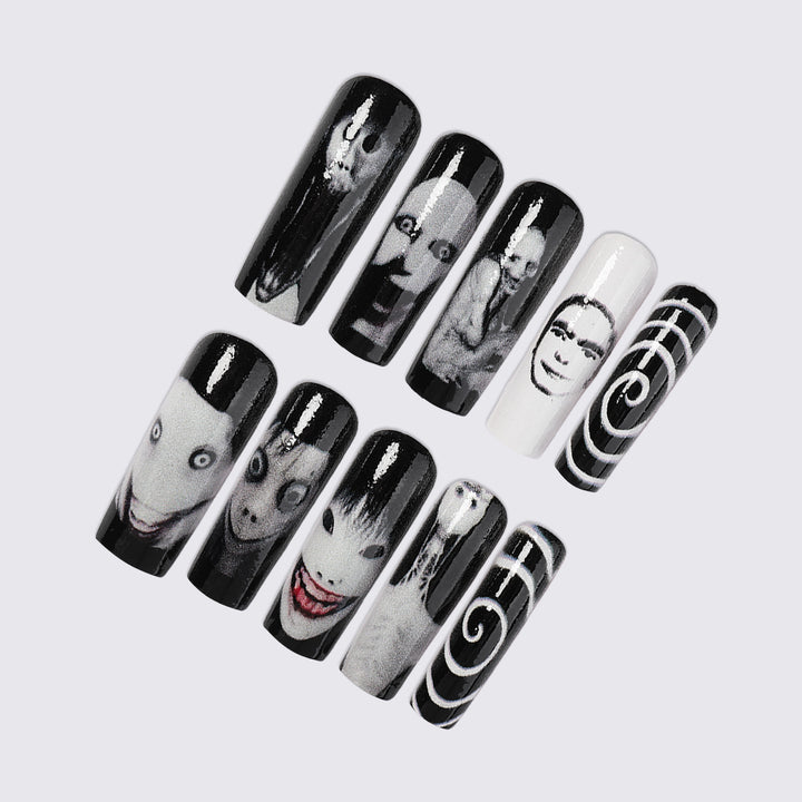 Creative nail art set with spooky design motifs Kalsten