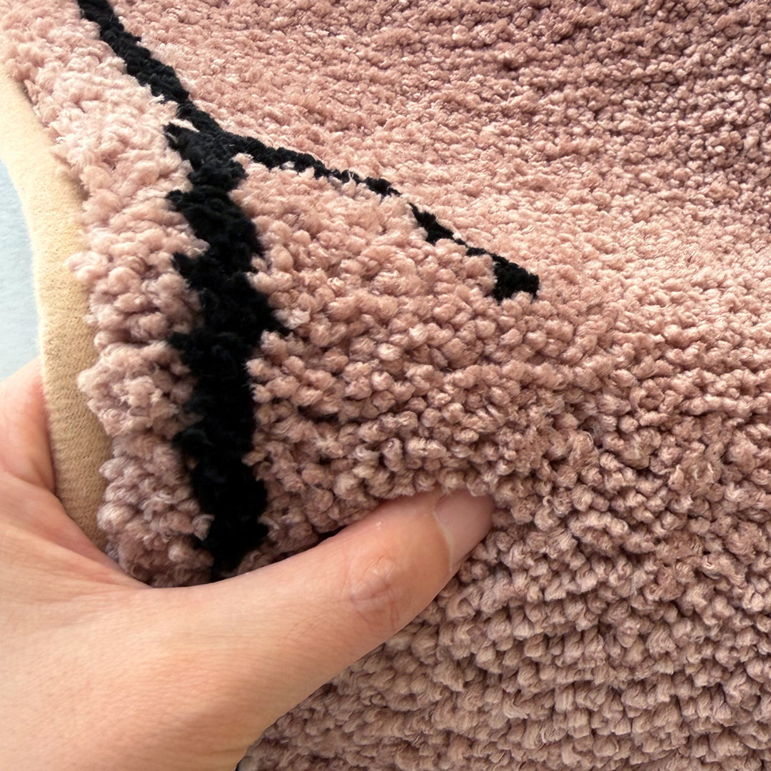 Playful Dog-Themed Bath Mat Kalsten