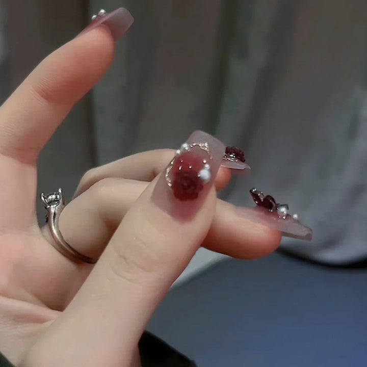 Glittering artificial nails with moon and star motifs Kalsten