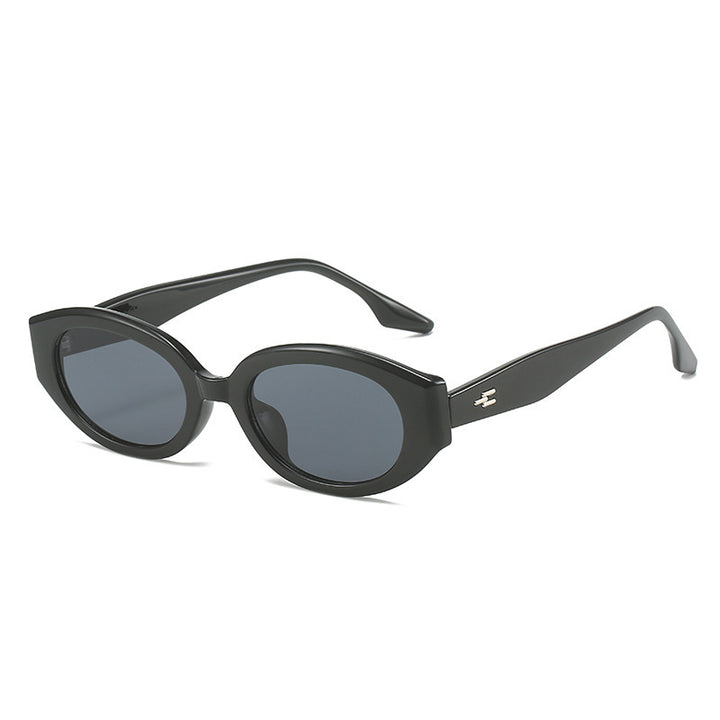 Fashion-Forward Statement Oval Sunglasses Kalsten