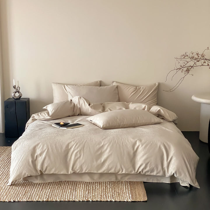 Premium duvet cover set made of breathable cotton satin with concealed zipper