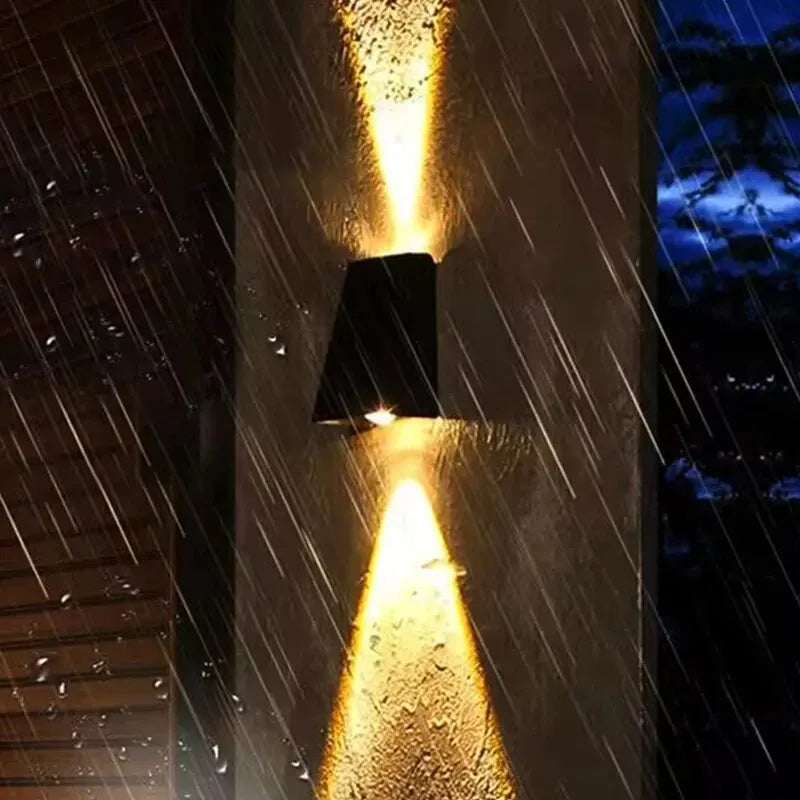Stylish Solar Outdoor Lamp - Weather Resistant and Simple Kalsten