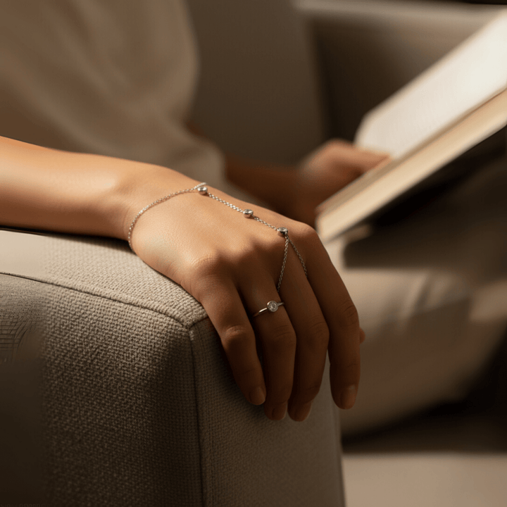 Kalsten | Adjustable Finger Ring Bracelet made of Stainless Steel with Crystals