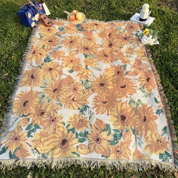 Waterproof Floral Picnic Blanket – Lightweight Outdoor Mat