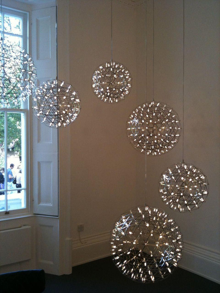 Gold Spark Ball Droplight Pendant Light | Noxord