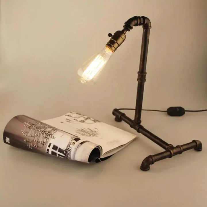 Vintage Chic Retro Table Lamp - Warm Light & Elegant Design Kalsten