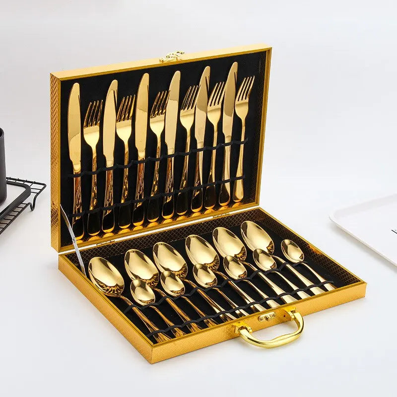 Opulent Gold Cutlery Set - The elegant 24-piece gold and silver cutlery set Noxord