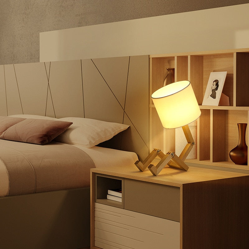 Robot Form Wood Table Lamp | Kalsten