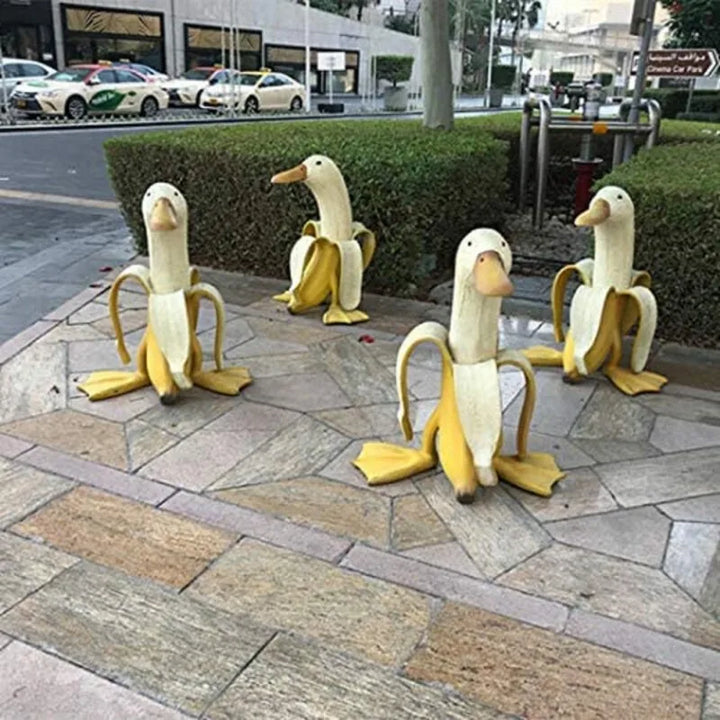 Kalsten | BananaDuck Decor Figure – Playful Resin Decoration for Indoors or Outdoors