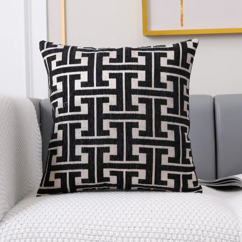 Serenité Luxe Cushion Cover - Striped Cushion Cover for a Warm Home Kalsten