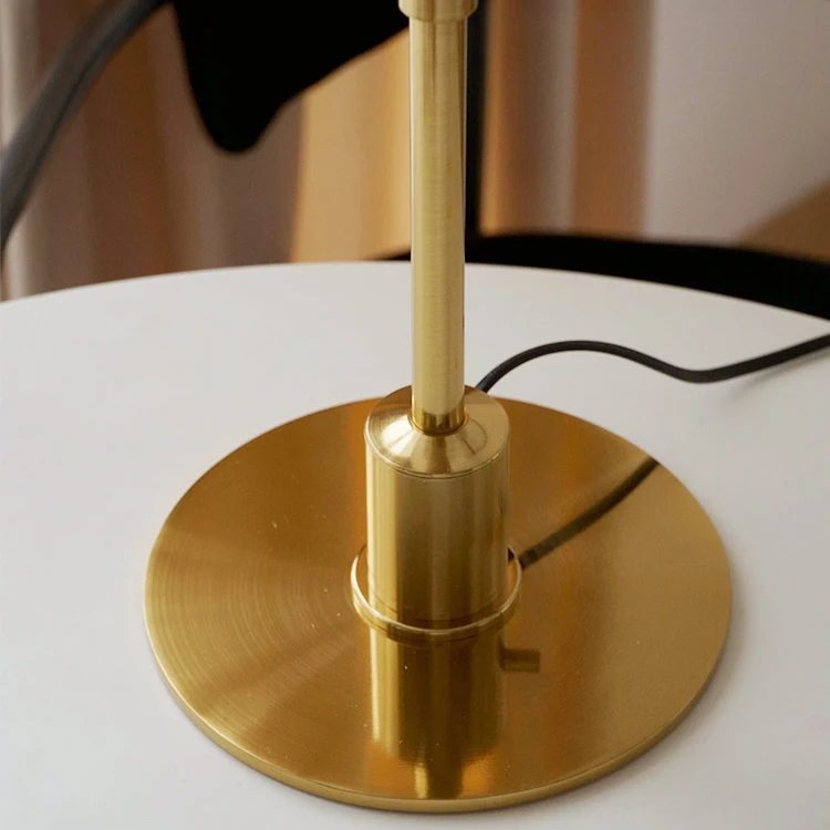 Kalsten | Scandinavian Designer Table Lamp Minimalist