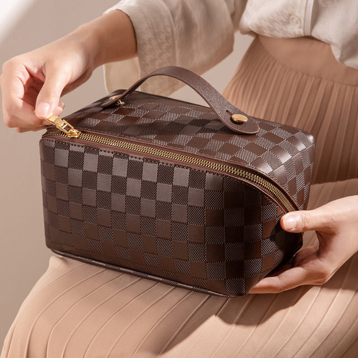 Checkered Makeup Cosmetic Bag – Luxury Style