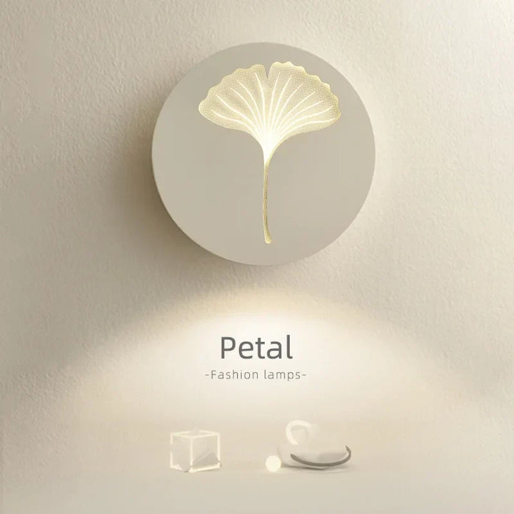 Modern minimalist LED wall light | Noxord