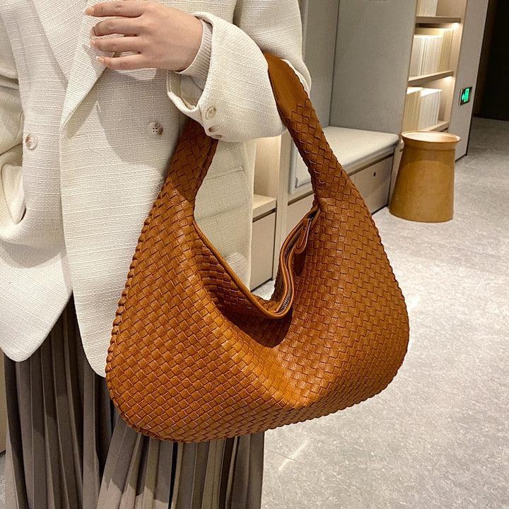 Kalsten | Elegant Leather Shoulder Bag