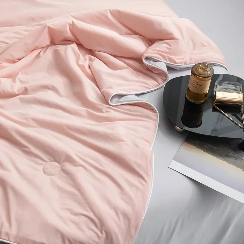 High-Quality Cooling Blanket – Smooth Air-Conditioning Comforter, Lightweight Summer Quilt with Double-Sided Cooling Fabric | Kalsten