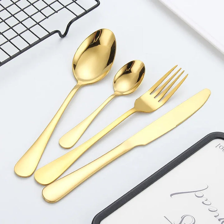 Opulent Gold Cutlery Set - The elegant 24-piece gold and silver cutlery set Noxord