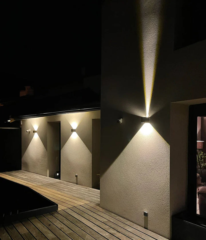 Outdoor LED wall lamp | Kalsten
