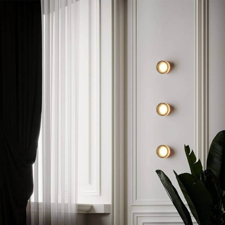 Futuristic and unique solid Plexiglass wall lamp | Kalsten