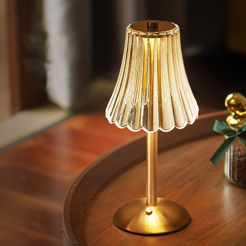 – Gold crystal table lamp | Kalsten