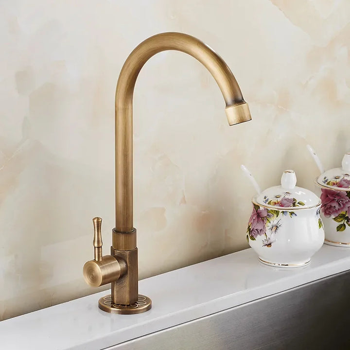 Kalsten | Brass kitchen faucet