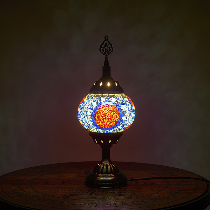 Traditional Tiffany romantic oval iron enameled 1-light table lamp for the bedroom | Noxord