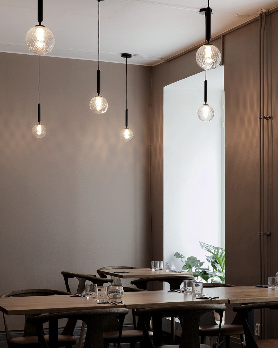 Scandiluxe Hanging light Pendant Lamp | Noxord