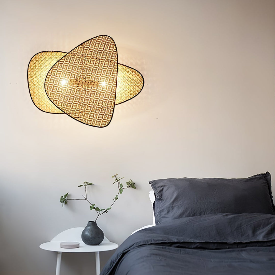 Screen Cannage Bracket light Sconce | Kalsten