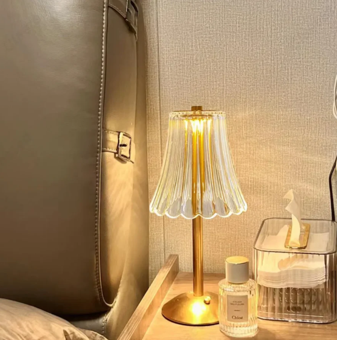 Wireless Crystal Table Lamp with Dimming Function | Kalsten