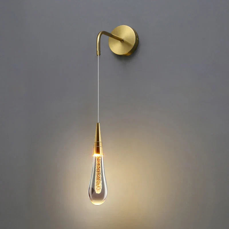 Elegant Wall Lamp with Sparkling Crystal Drops | Kalsten