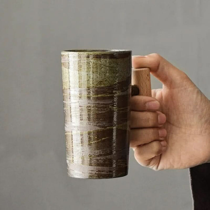 Kalsten | BREWCRAFT MUG – Handmade ceramic mug with wooden handle for stylish coffee enjoyment