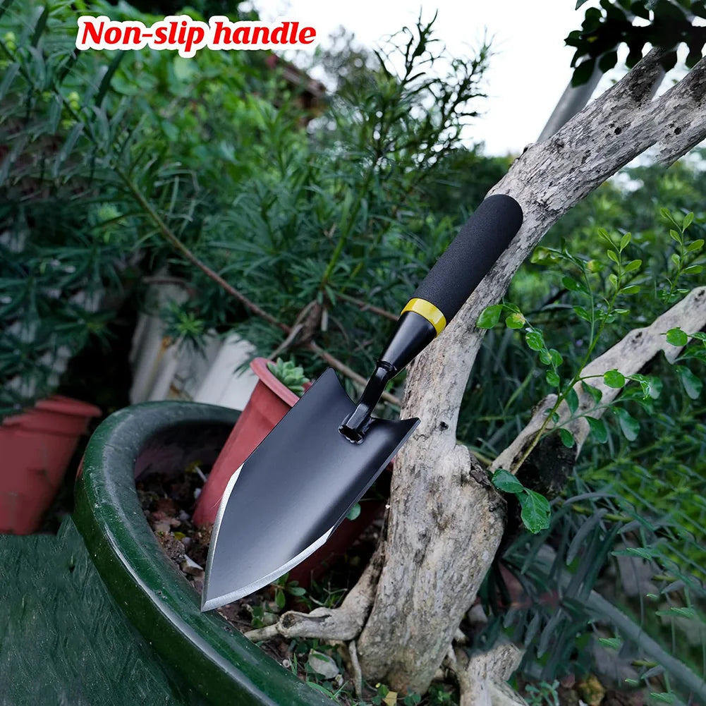 Kalsten | TerraGrip Garden Spade | Extra Robust & Ergonomic | Seamlessly Welded | For Hard Soils & Roots