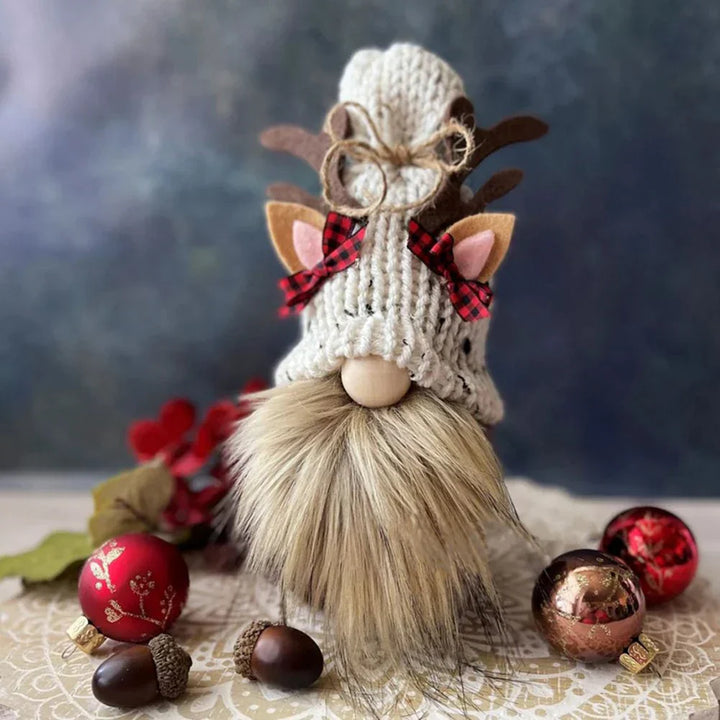 Cute Handmade Gnomes for Festive Ambiences Noxord