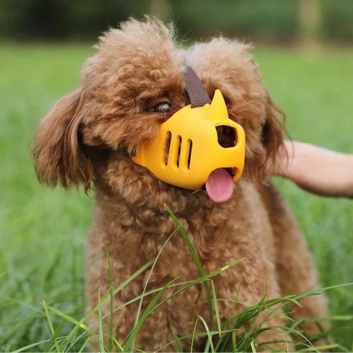 SecureGuard Adjustable Dog Muzzle – Breathable and Comfortable for Better Control over Biting and Chewing | Kalsten