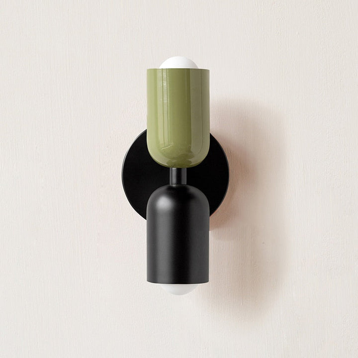 Lively, minimalist wall lamp with two light bulbs | Kalsten