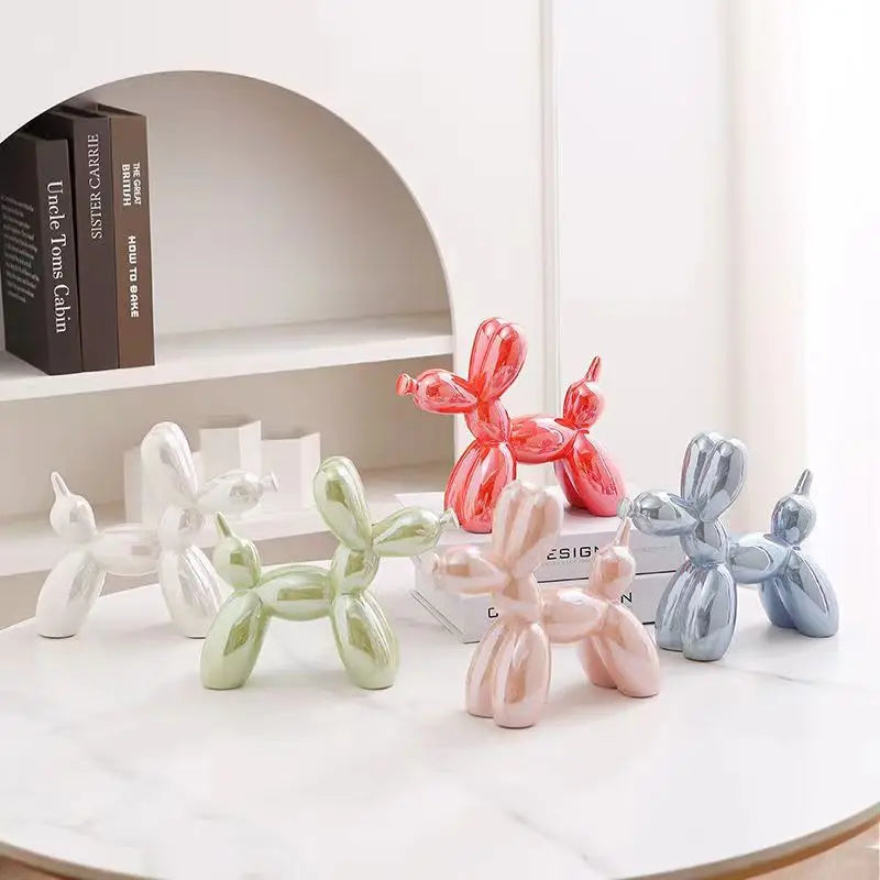 Kalsten | – Small dog sculpture made of balloons