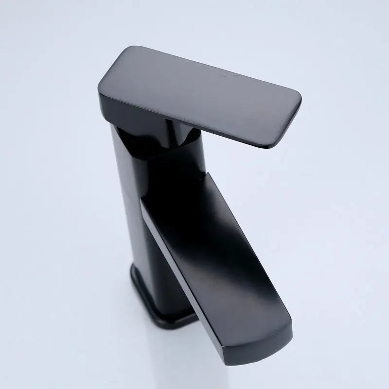 Luxury RETHME Basin Tap - with Stylish Water Flow Noxord